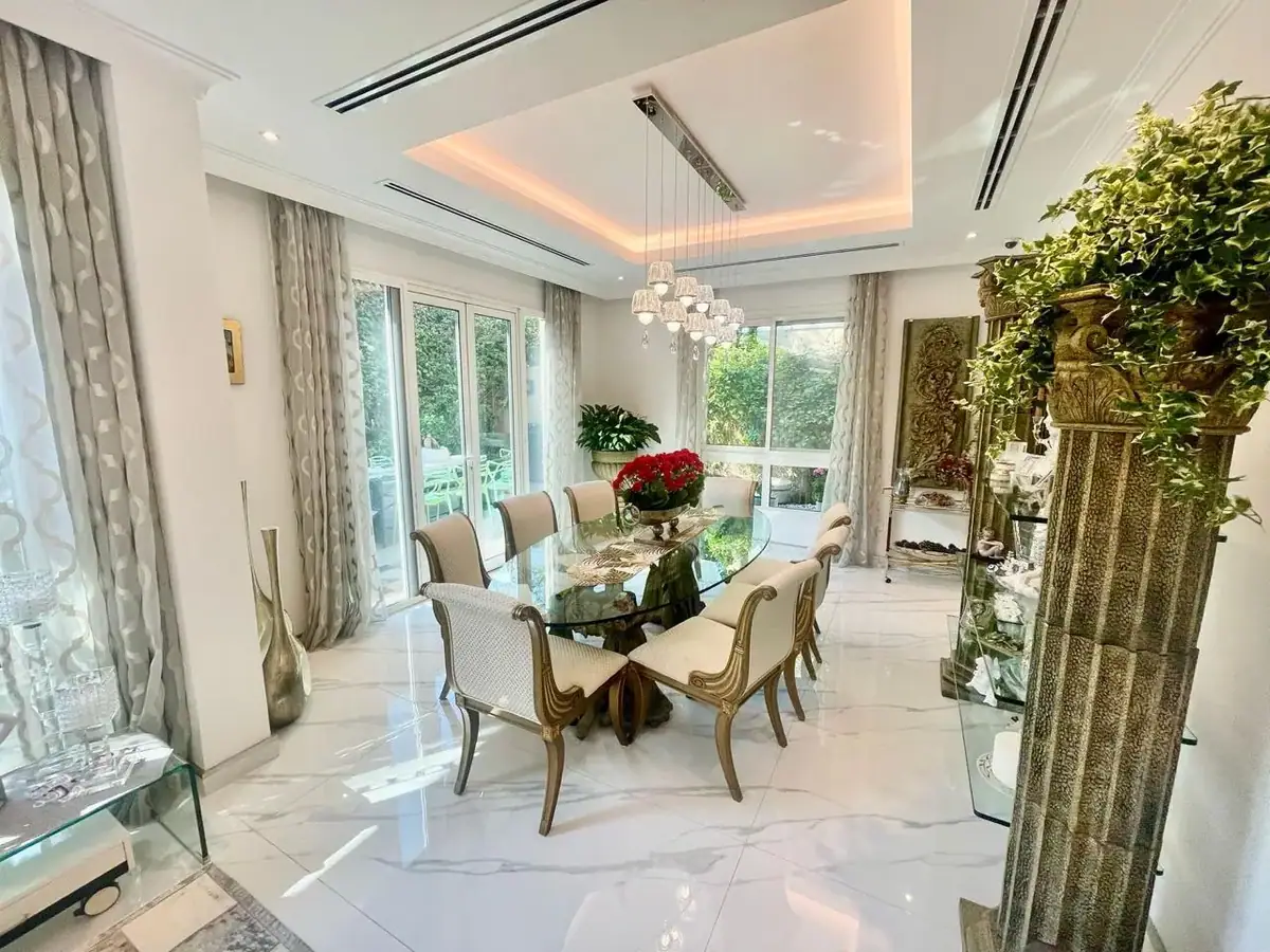 Villa 480 m² in Dubai - 2