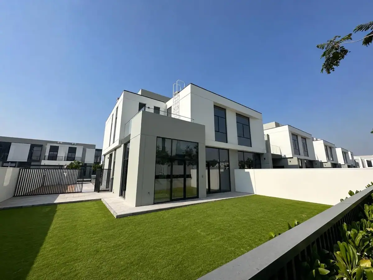 Townhouse 280 m² in Dubai