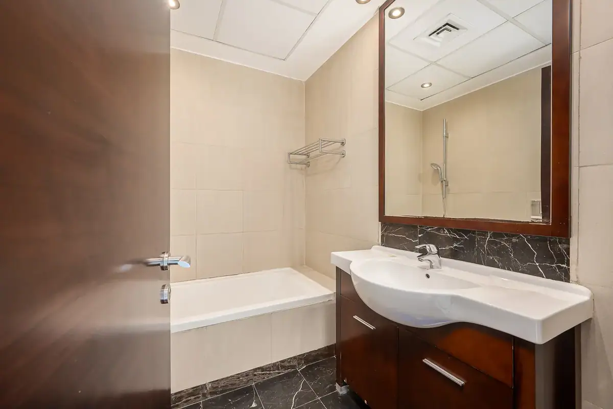 Apartment 110 m² in Dubai - 8