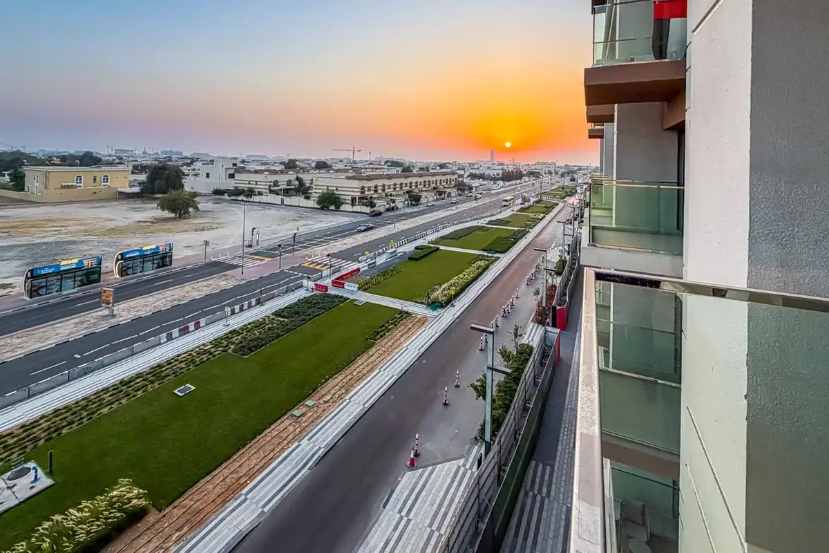 Apartment 70 m² in Dubai - 12