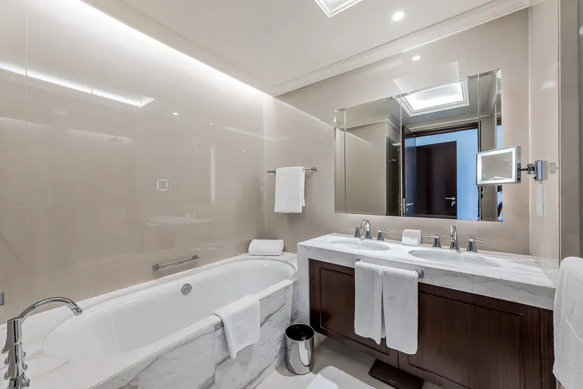 Apartment 147 m² in Dubai - 11