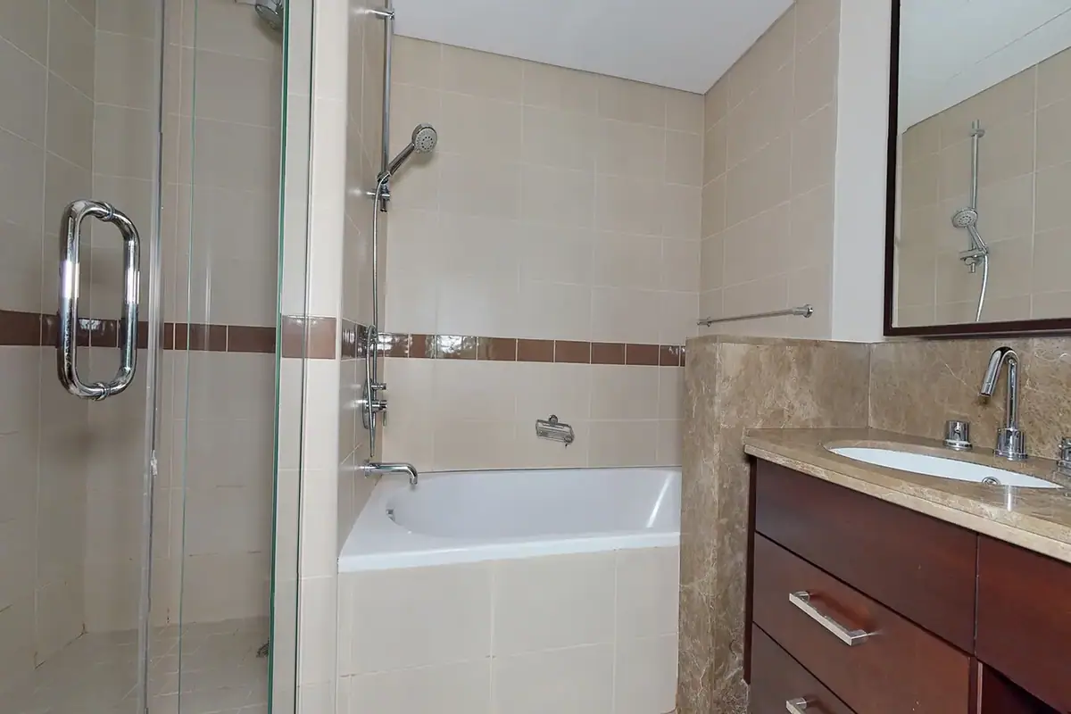 Apartment 96 m² in Dubai - 8