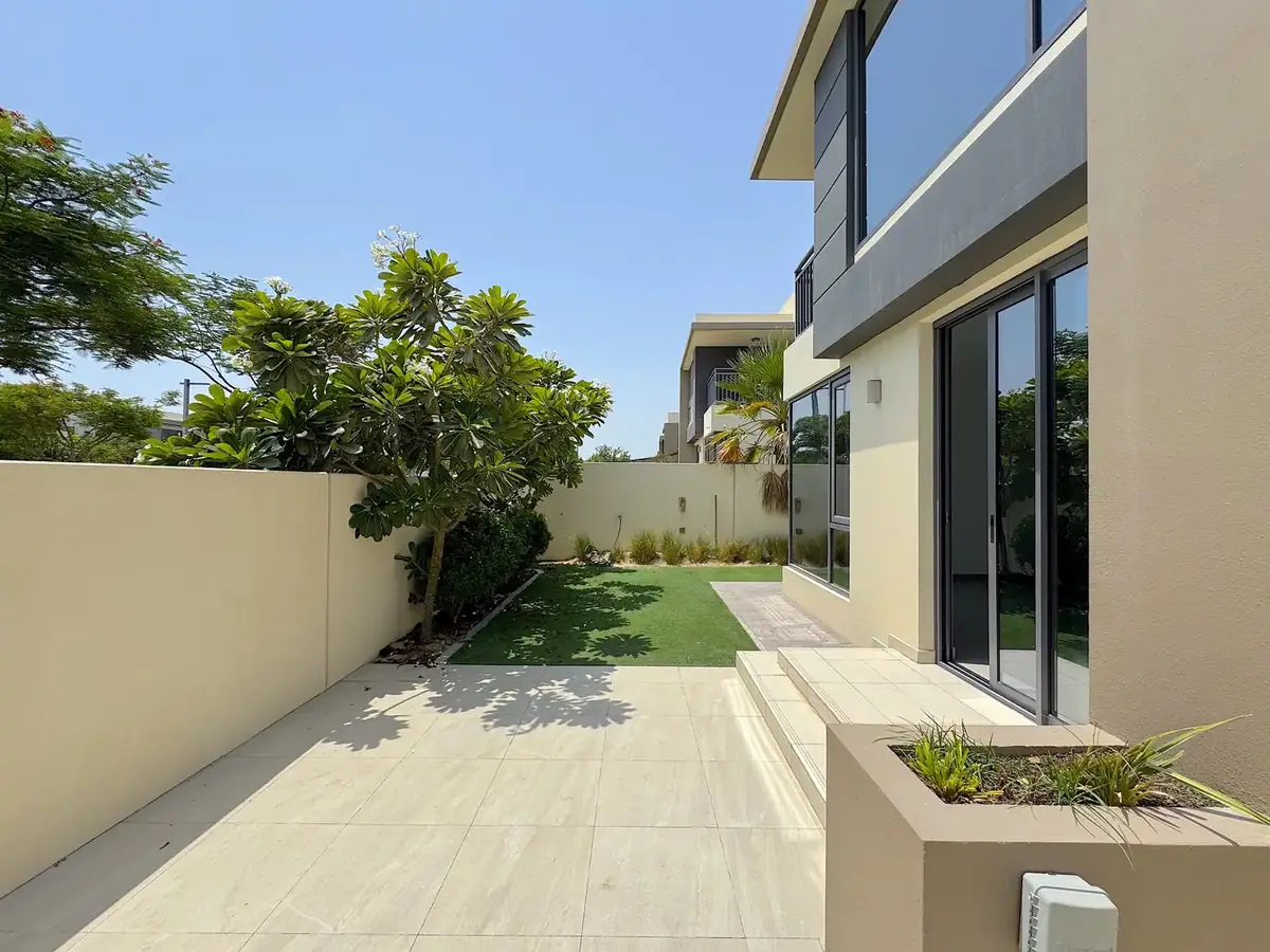 Townhouse 277 m² in Dubai - 3