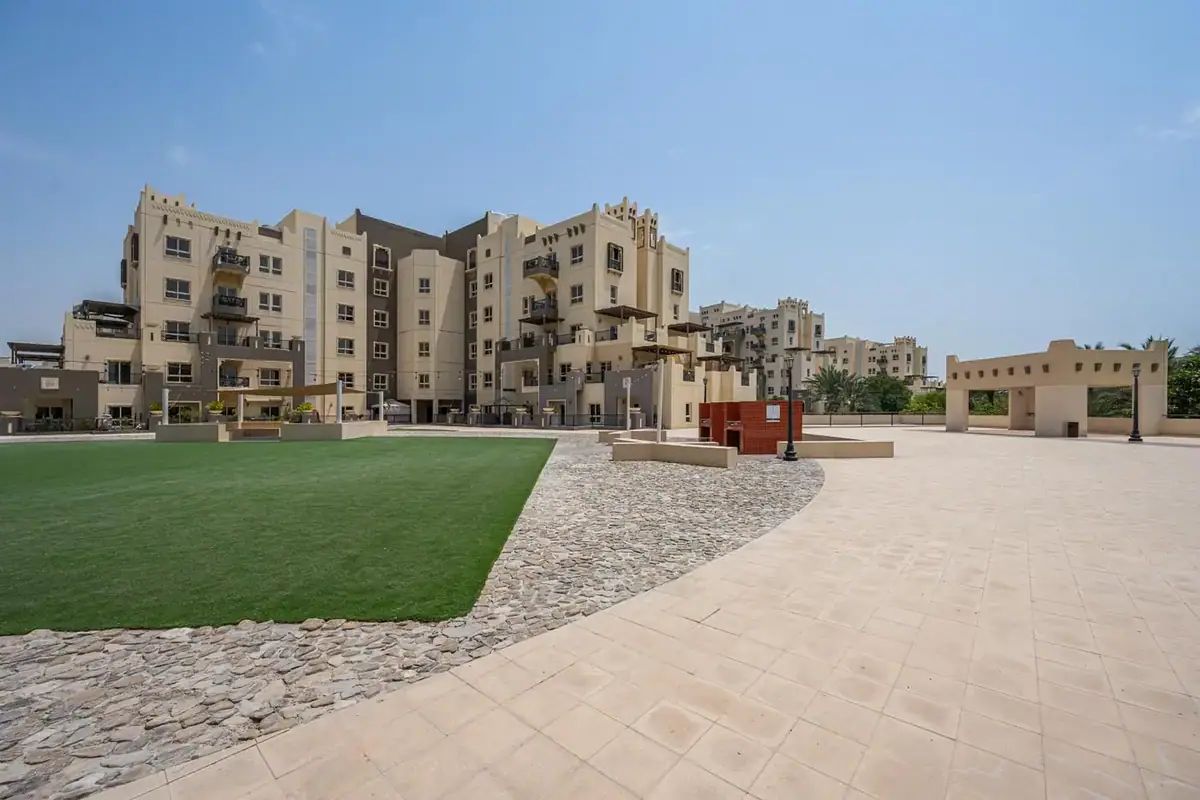 Apartment 202 m² in Dubai - 11