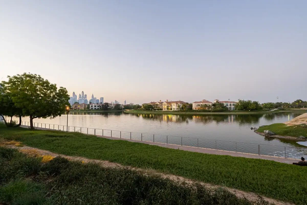 Villa 1001 m² in Dubai - 3