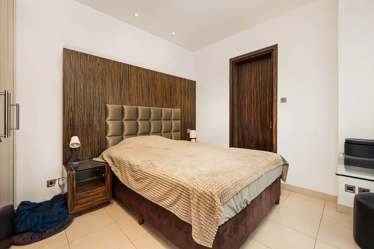 Apartment 94 m² in Dubai - 8