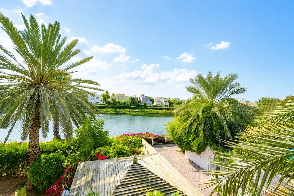 Villa 978 m² in Dubai - 2