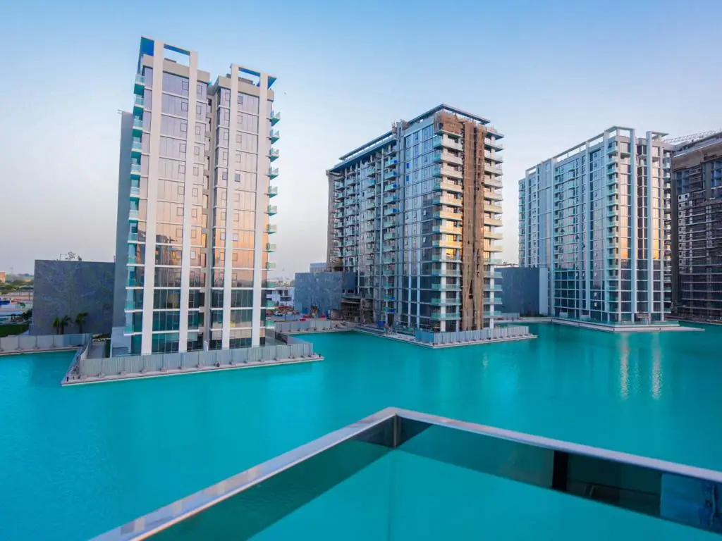 Apartment 132 m² in Dubai - 11