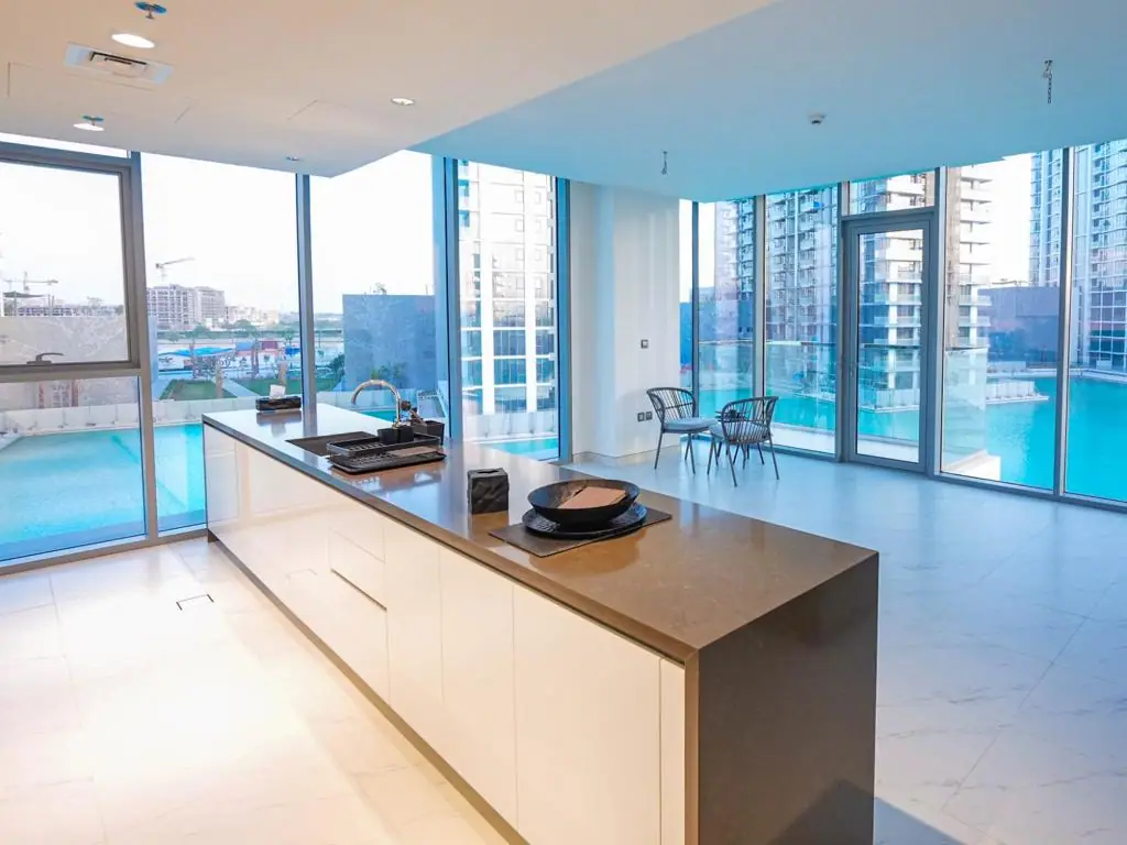 Apartment 132 m² in Dubai - 8
