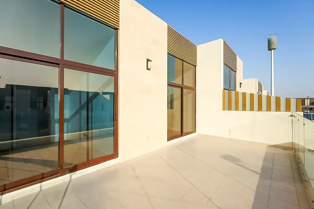 Townhouse 295 m² in Dubai - 3