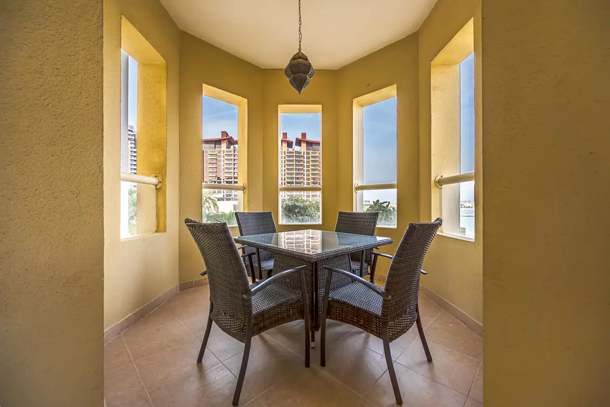 Apartment 186 m² in Dubai - 11