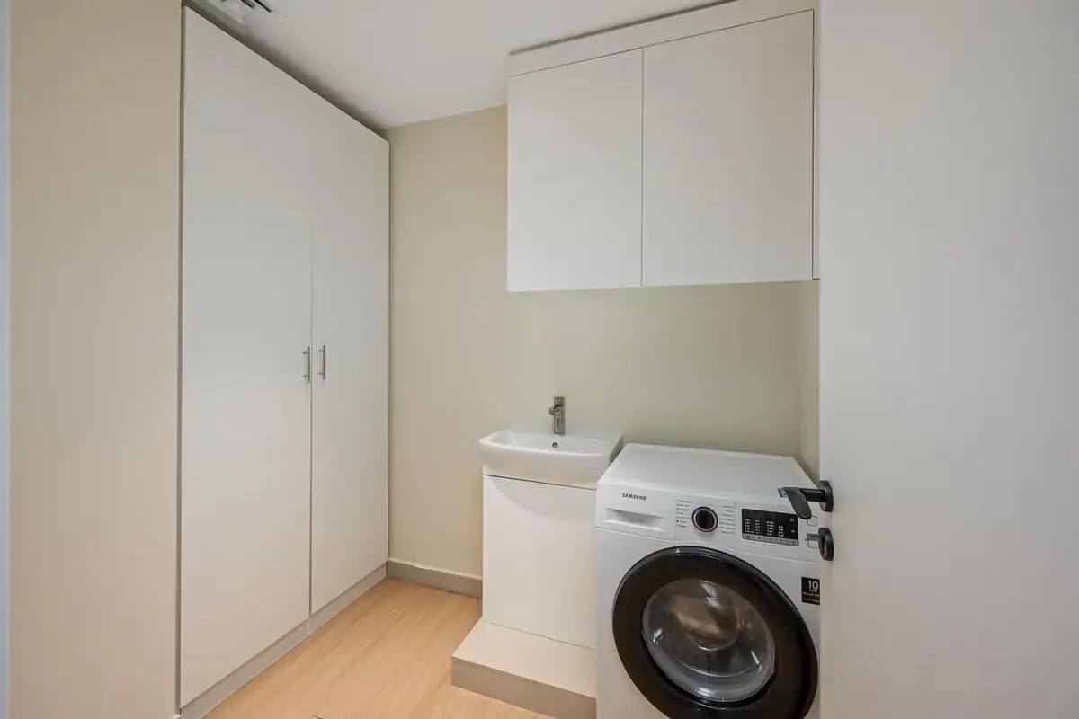 Apartment 121 m² in Dubai - 12
