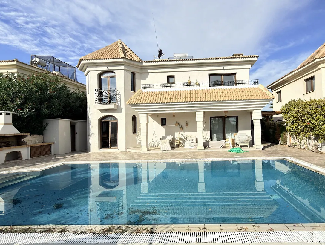 Villa in Famagusta - 9
