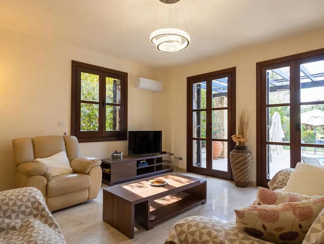Villa 305 m² in Paphos - 2
