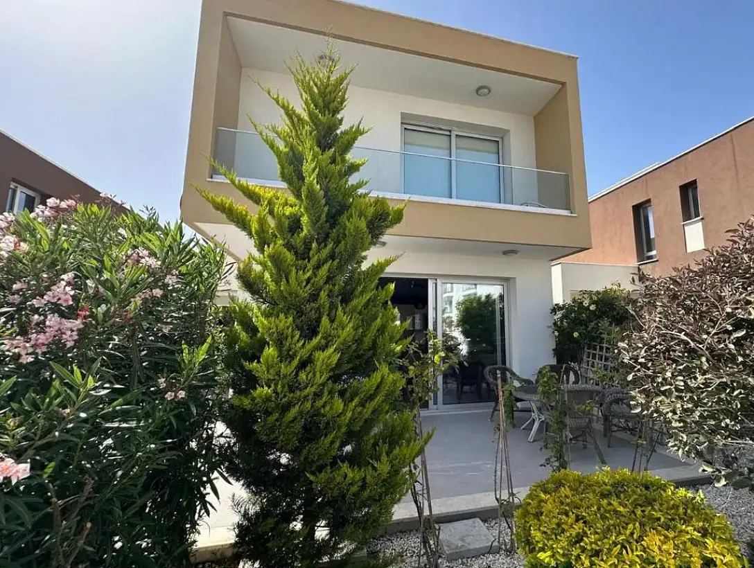 Villa 211 m² in Paphos