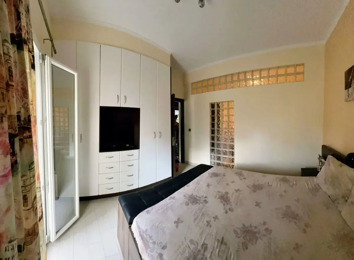 Apartment 93 m² in Athens - 4