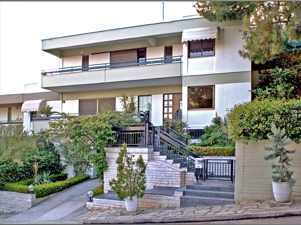 Villa 405 m² in Athens