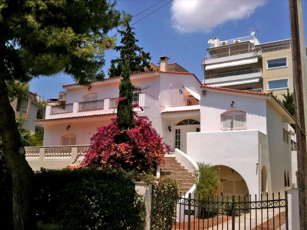 Villa 485 m² in Athens