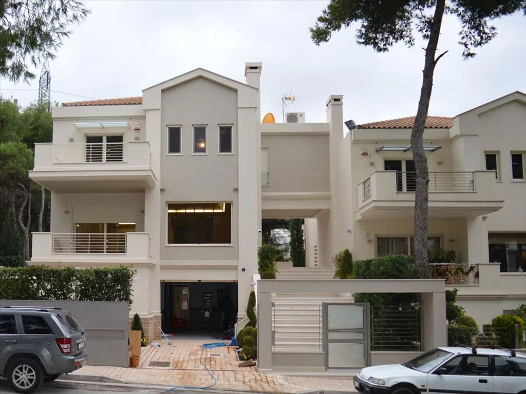 Villa 460 m² in Athens
