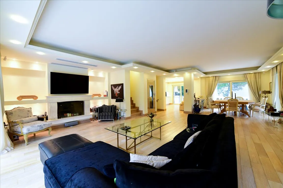 Villa 457 m² in Athens - 3