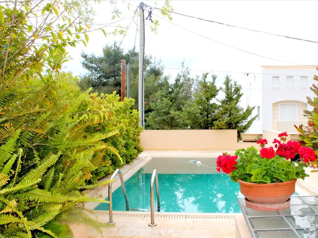 Villa 380 m² in Athens