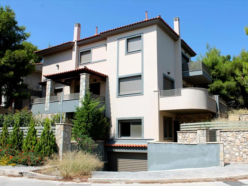 Villa 400 m² in Athens