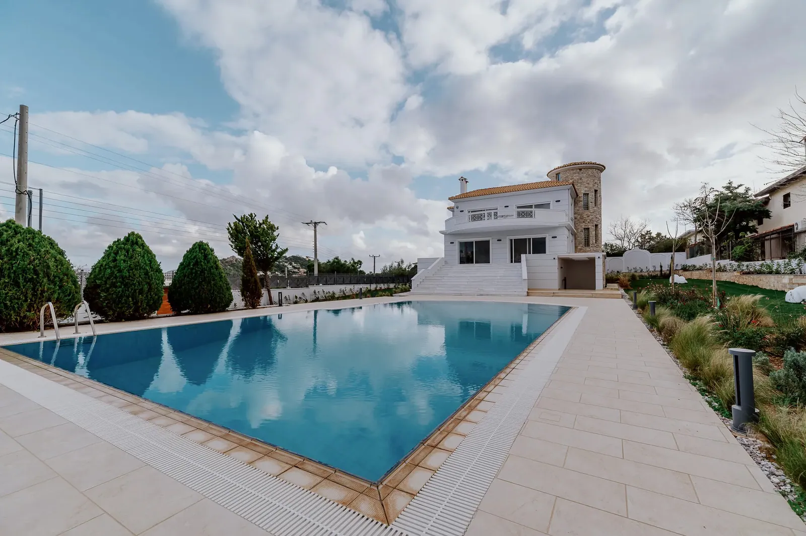Villa 810 m² in Athens