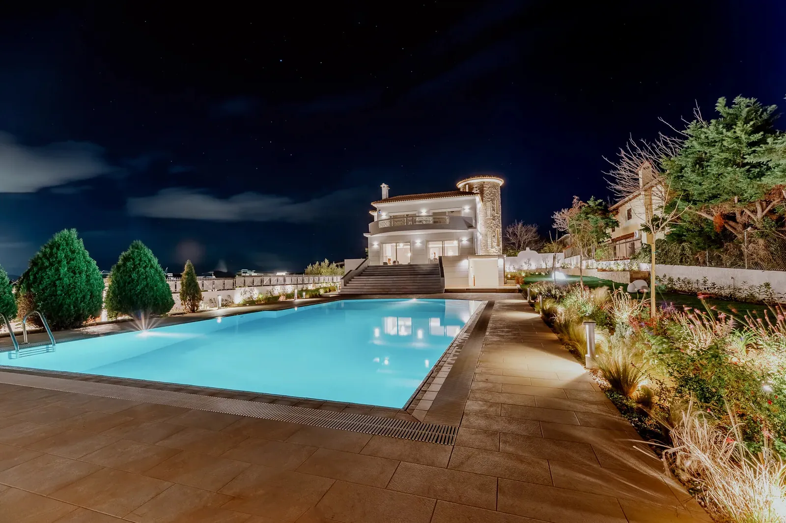 Villa 810 m² in Athens - 3