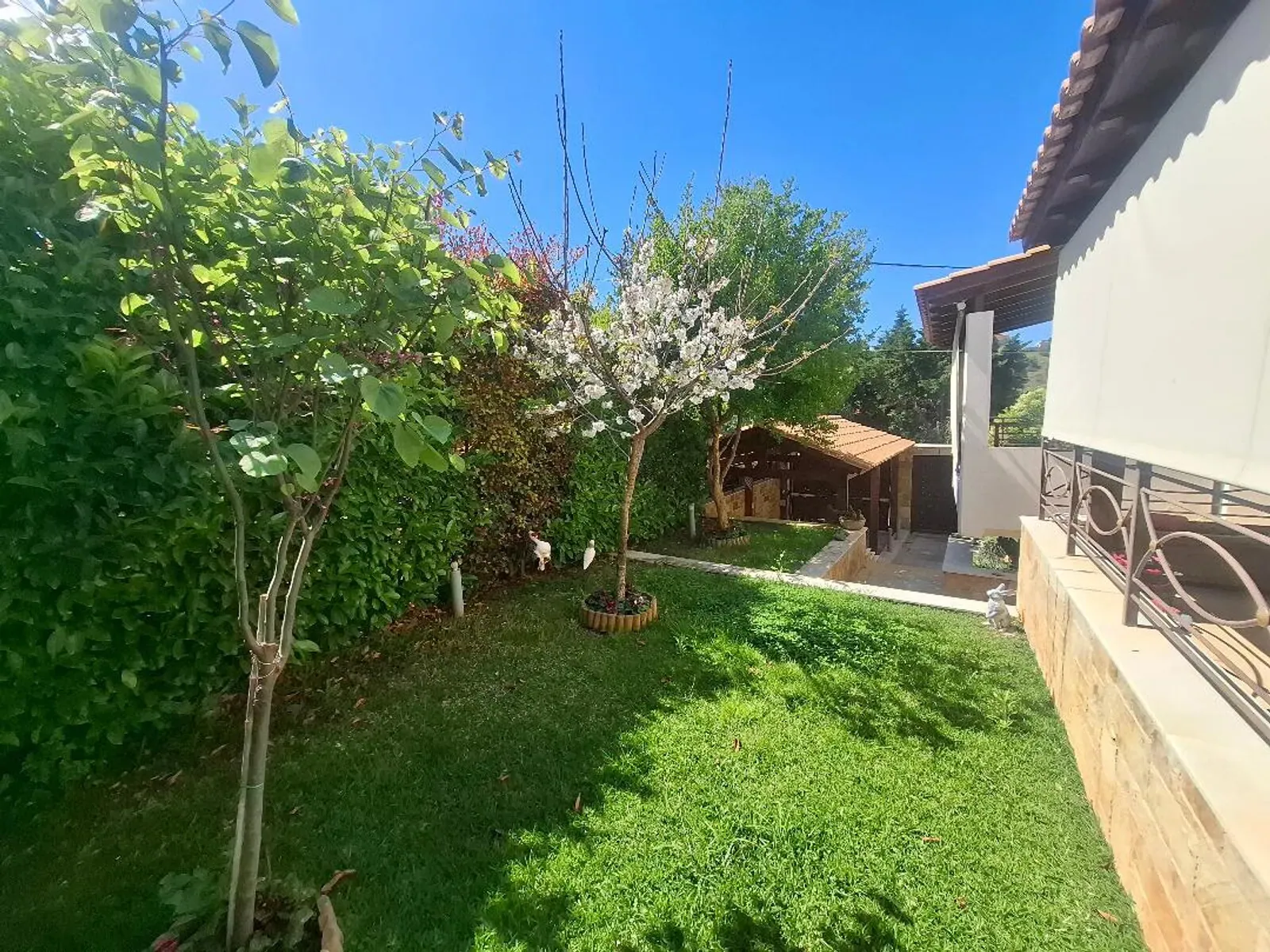 Villa 253 m² in Athens