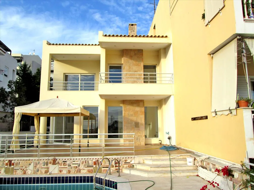 Villa 375 m² in Athens