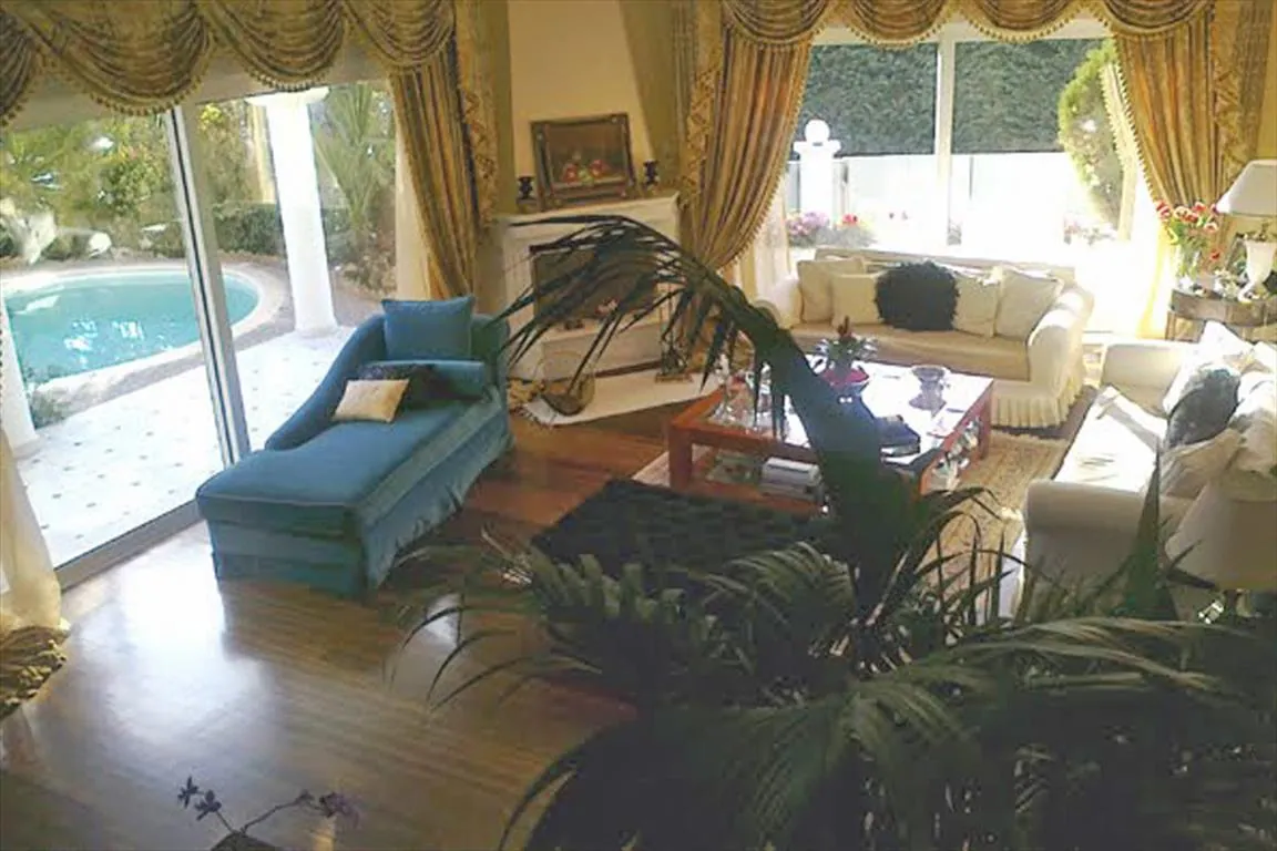 Villa 360 m² in Athens - 2