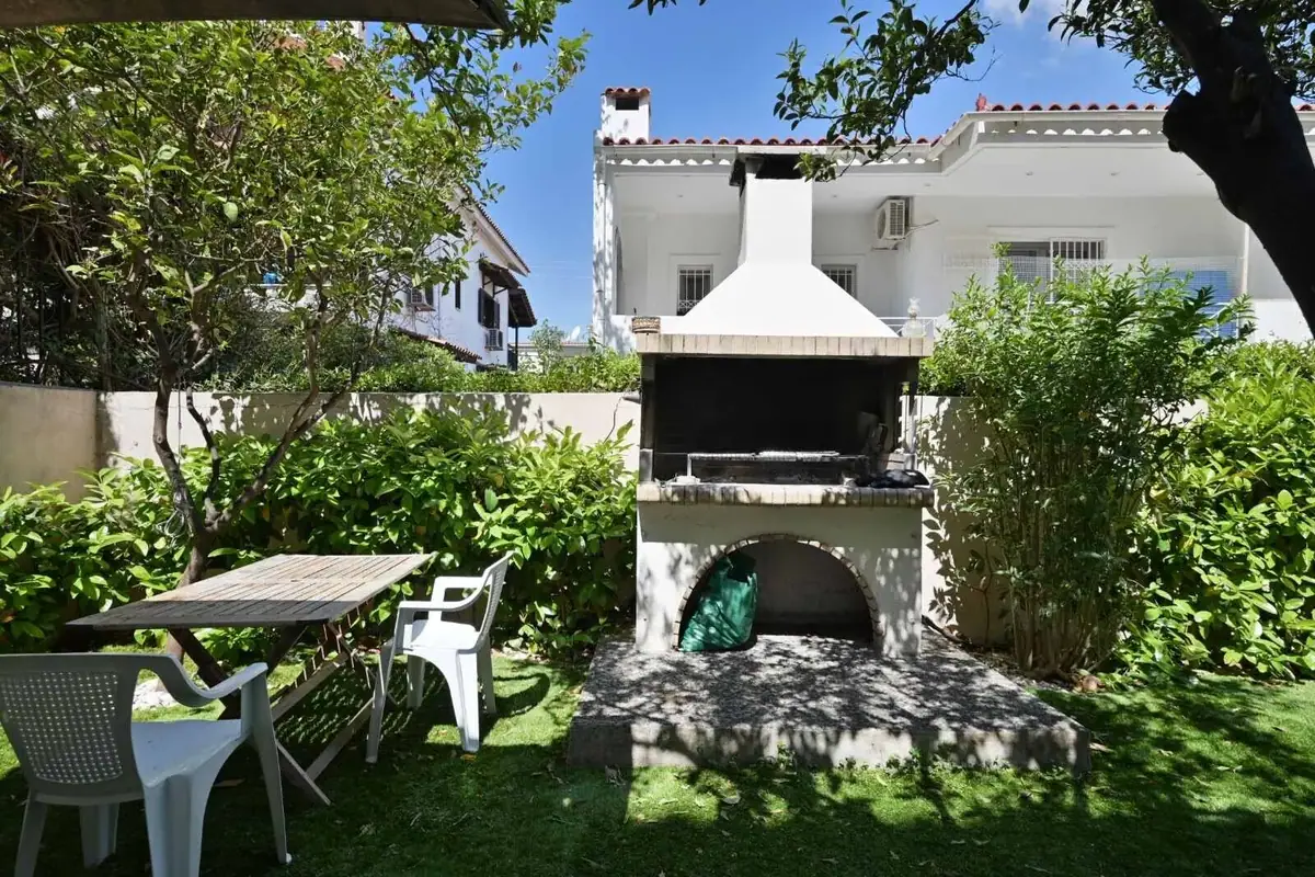 Villa 304 m² in Athens - 2