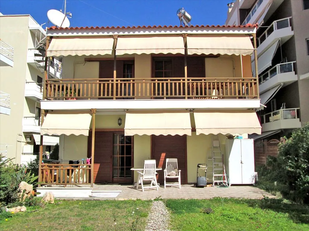 Villa 390 m² in Athens