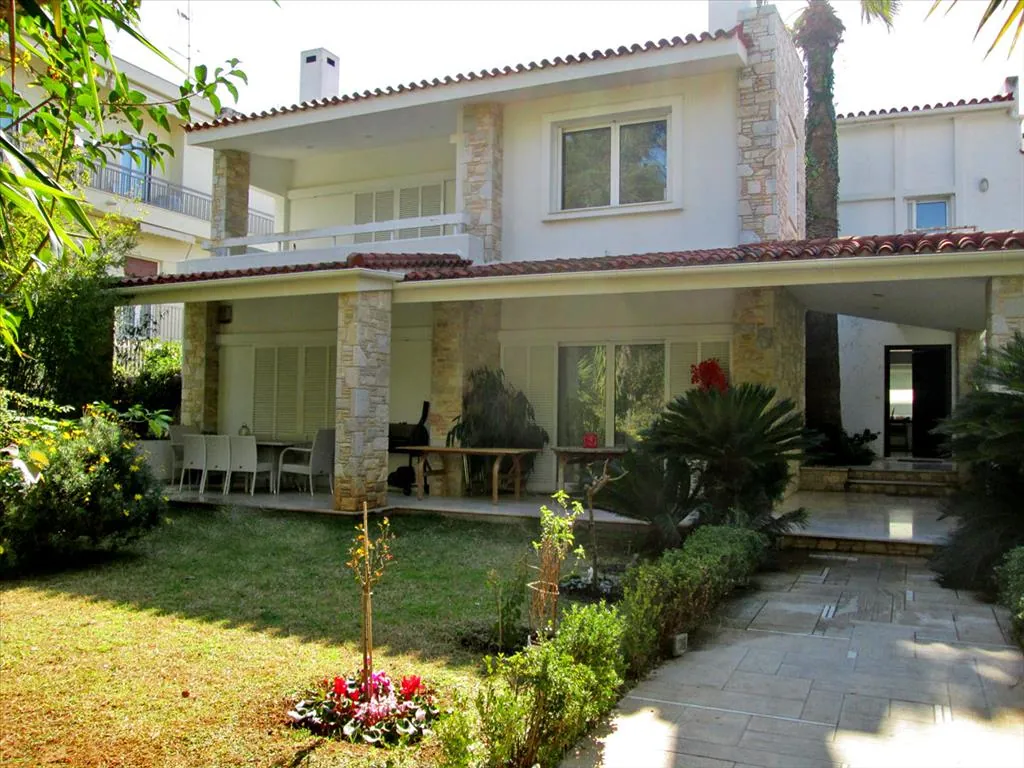 Villa 480 m² in Athens