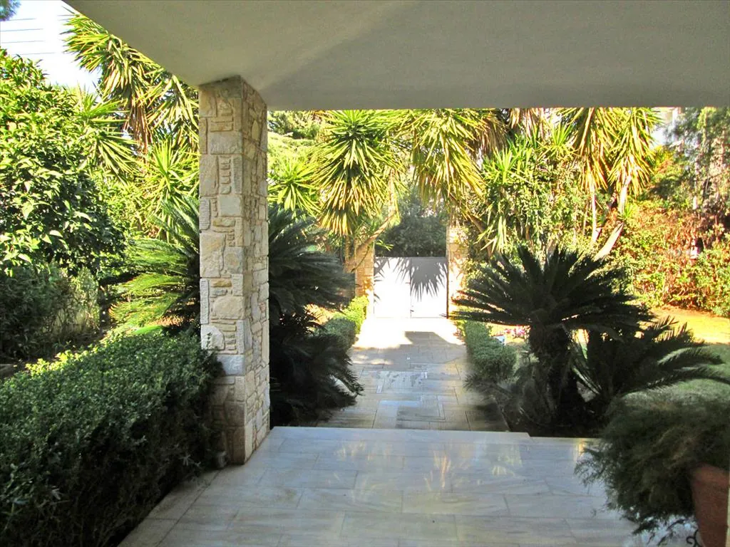 Villa 480 m² in Athens - 4