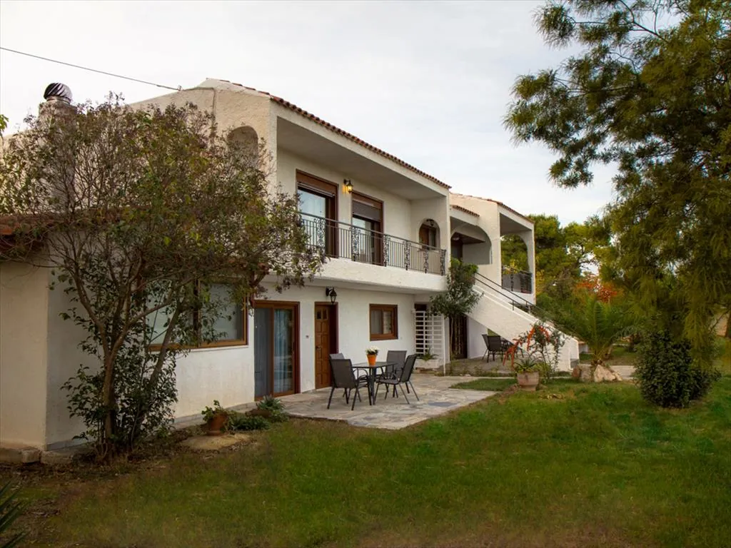 Villa 360 m² in Attica - 3