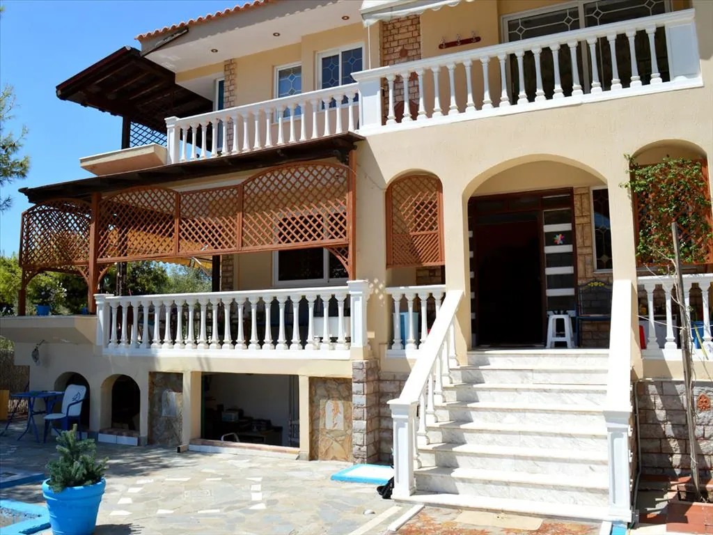 Villa 290 m² in Attica