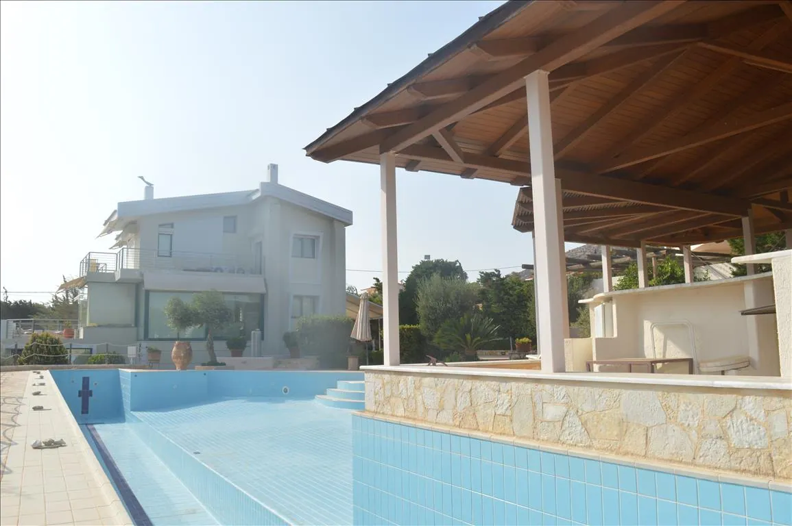 Villa 250 m² in Attica