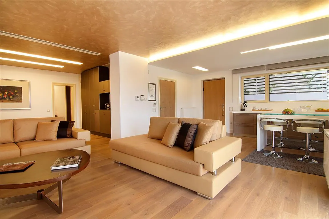 Villa 770 m² in Attica - 2