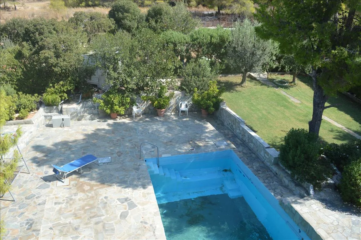Villa 240 m² in Attica - 3