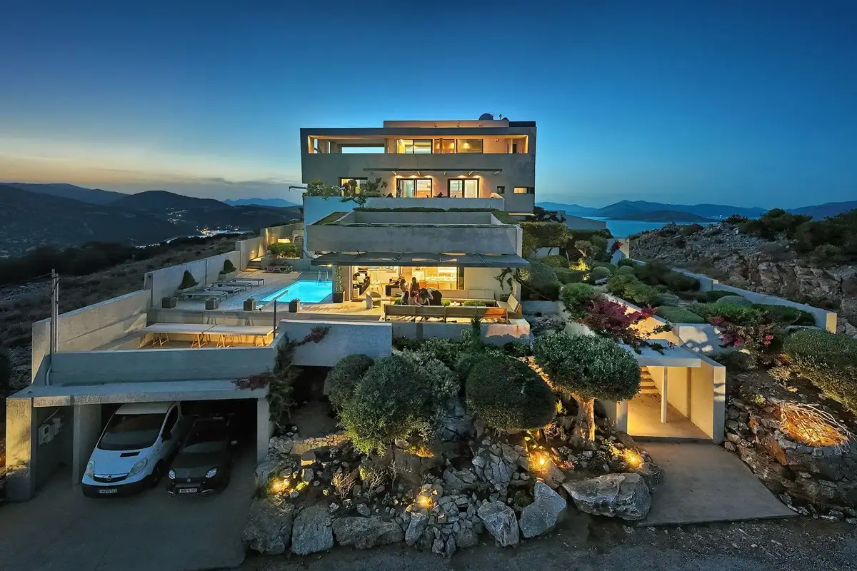 Villa 750 m² in Attica - 2