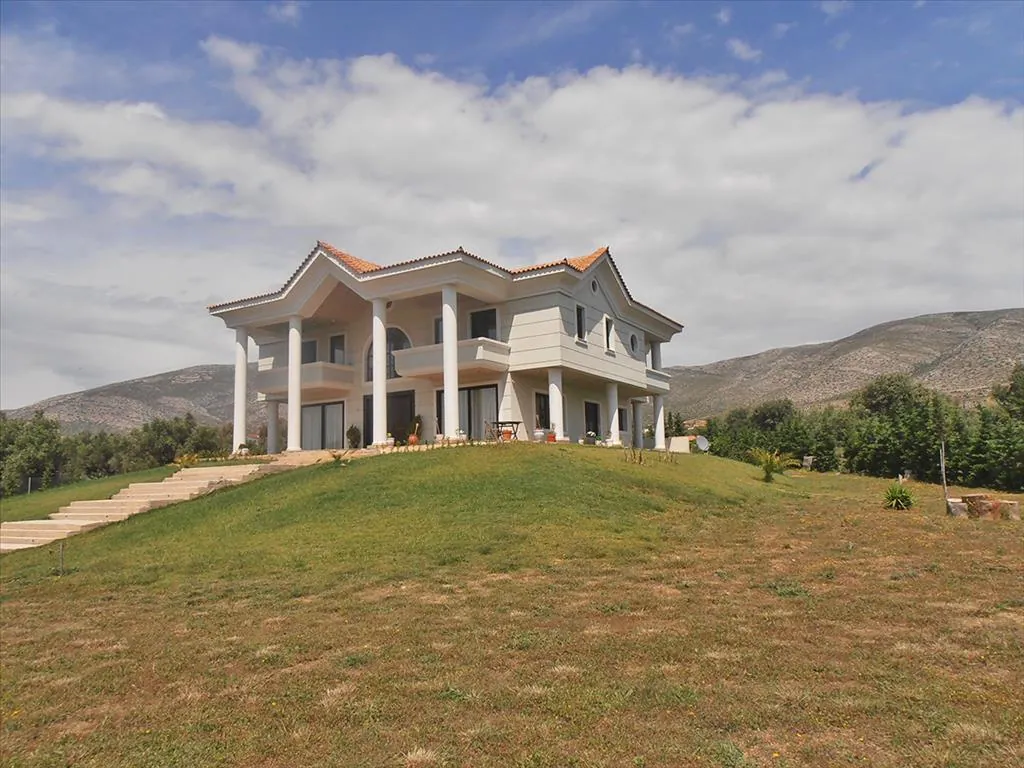 Villa 700 m² in Attica
