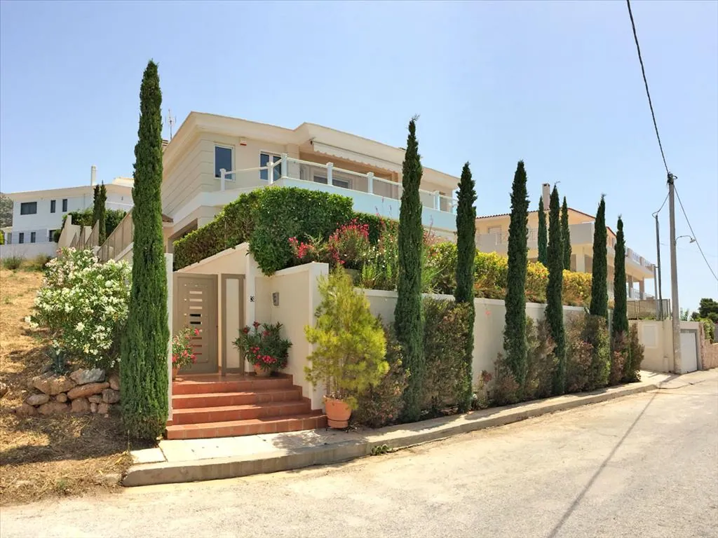 Villa 330 m² in Attica