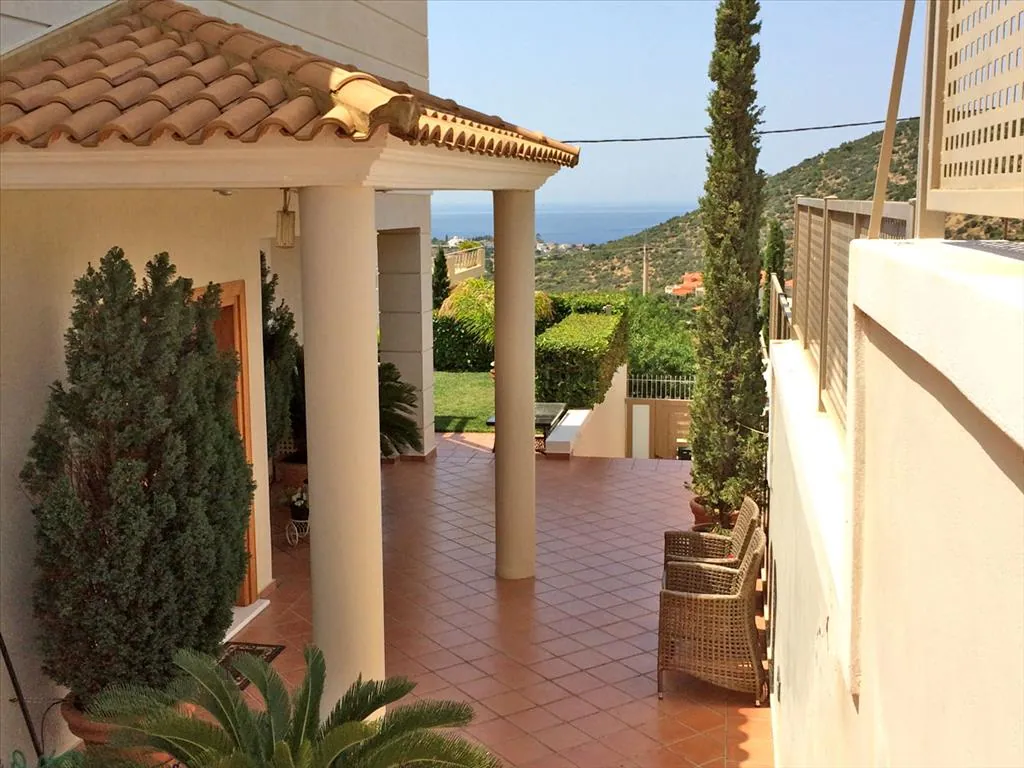 Villa 330 m² in Attica - 2