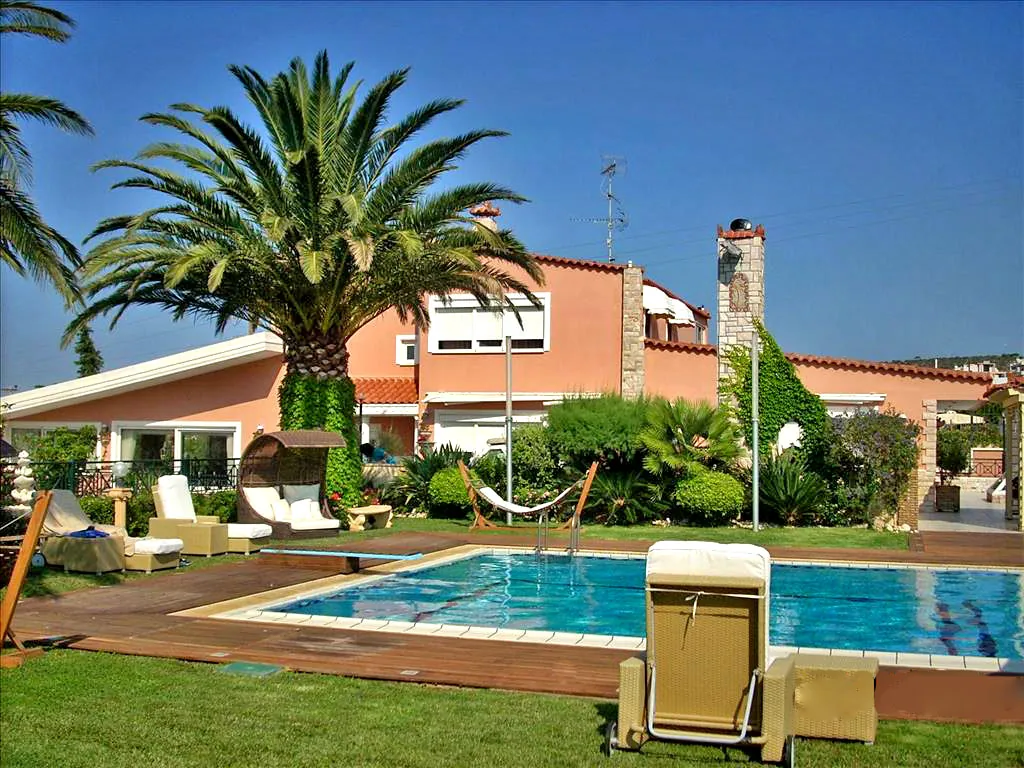 Villa 750 m² in Attica
