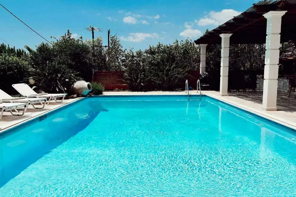 Villa 680 m² in Attica - 4