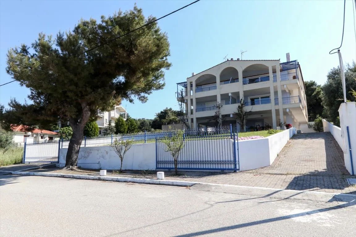 Villa 400 m² in Central Greece - 3