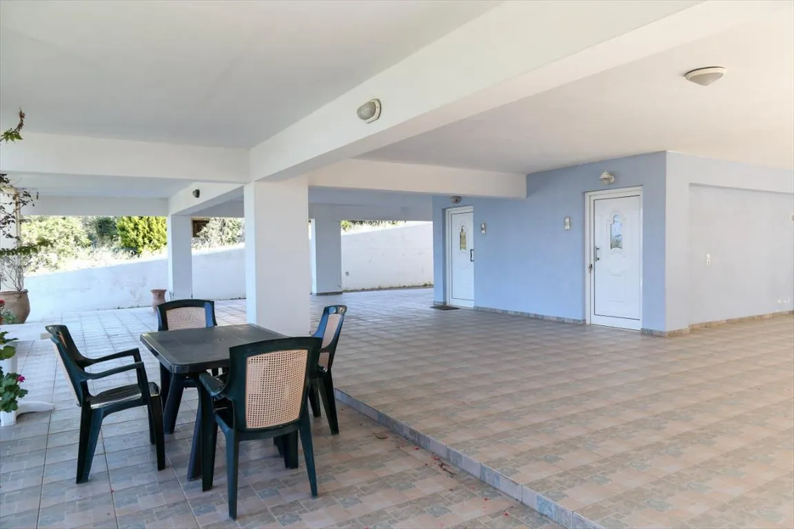 Villa 400 m² in Central Greece - 4