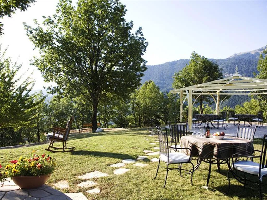 Villa 235 m² in Central Greece - 10
