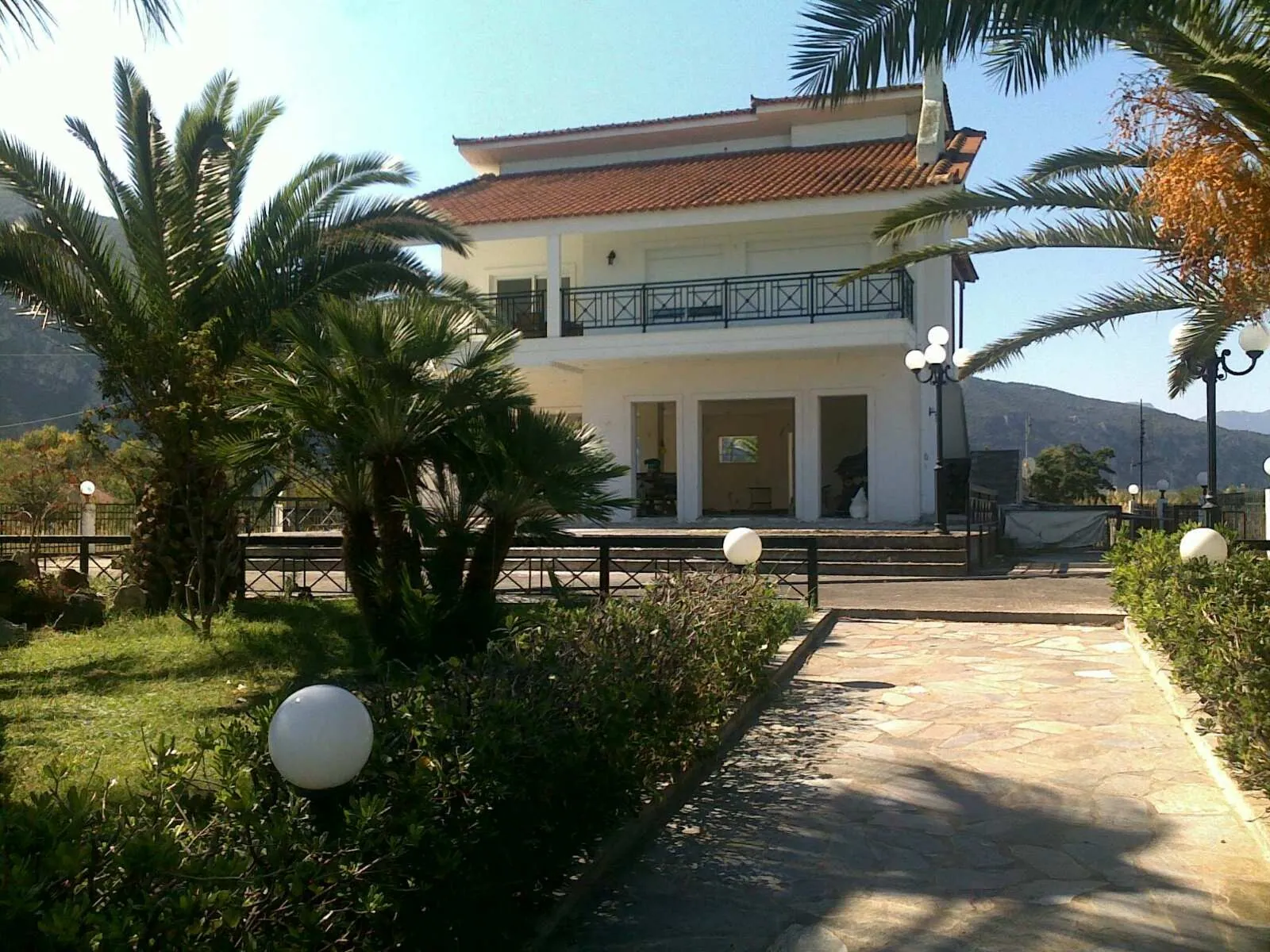 Villa 450 m² in Central Greece